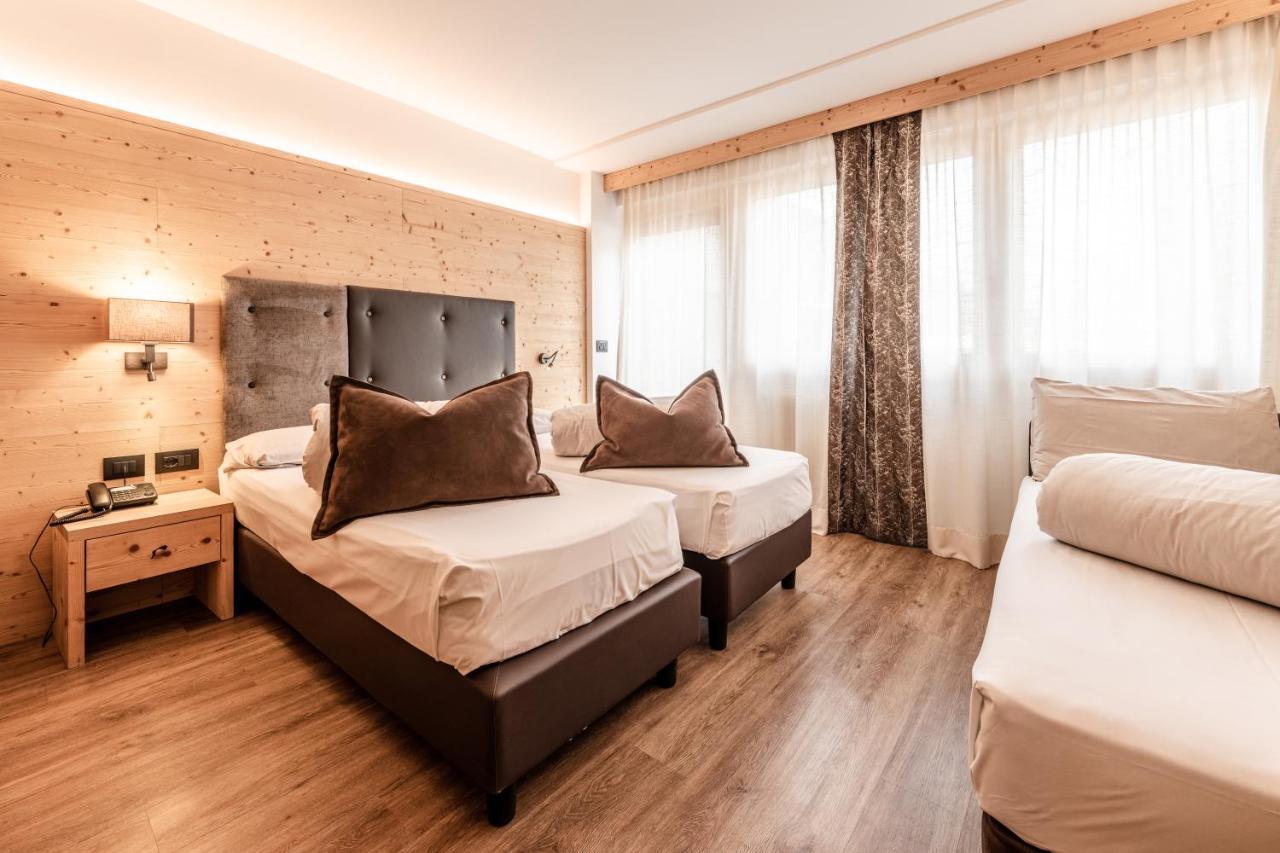Ravelli Sporting Hotel Mezzana  Eksteriør billede