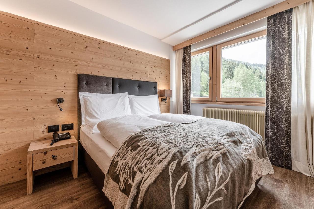 Ravelli Sporting Hotel Mezzana  Eksteriør billede