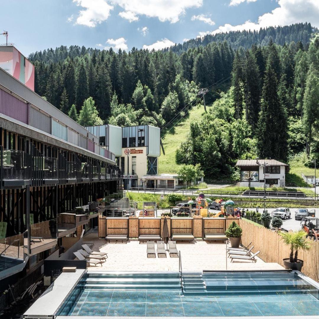 Ravelli Sporting Hotel Mezzana  Eksteriør billede