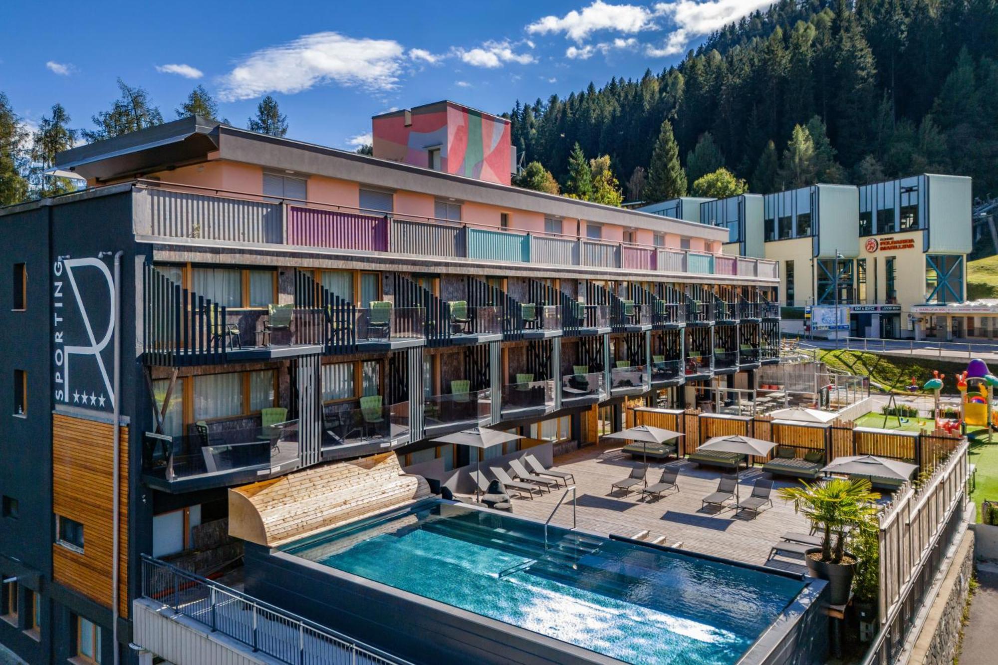 Ravelli Sporting Hotel Mezzana  Eksteriør billede