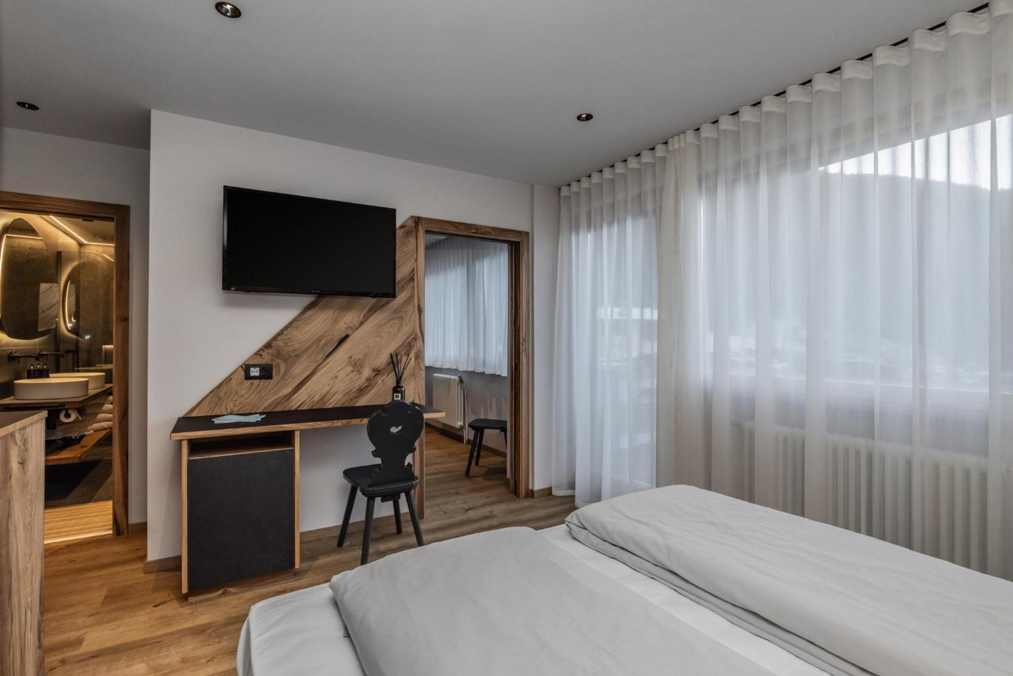 Ravelli Sporting Hotel Mezzana  Eksteriør billede